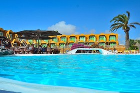 Apartamentos La Pirámide