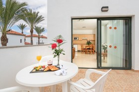 Broncemar Beach Suites Hotel