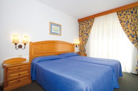 Hotel Riu Oliva Beach Resort