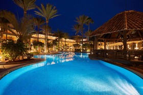 Secrets Bahía Real Resort & Spa