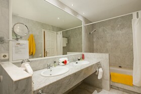 Villas Laras
