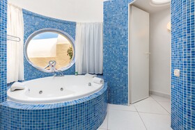LIVVO Risco del Gato Suites