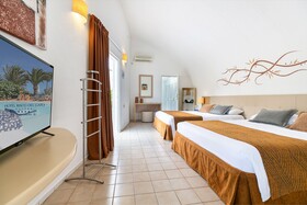 LIVVO Risco del Gato Suites