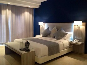 Royal Palm Resort & Spa