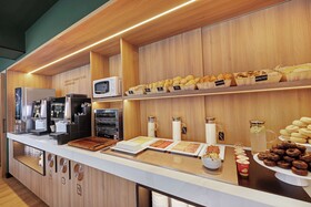 B&B HOTEL Santiago Milladoiro