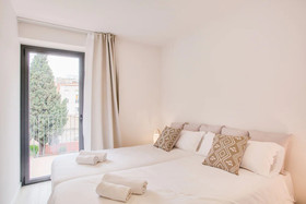 Flateli Exclusivos Placa Catalunya