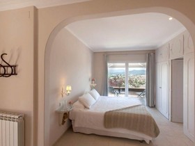 Montjuic Bed & Breakfast