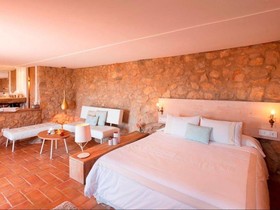 Montjuic Bed & Breakfast