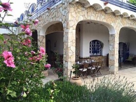 Paó Blau Pensió Rural Bed & Breakfast