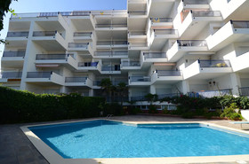 Apartamentos Passeig Del Mar