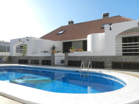 Las Almenas Villas