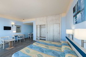 Apartamentos Colon Playa