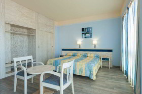 Apartamentos Colon Playa