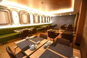 Design Plus BEX Hotel