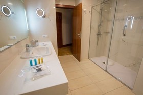 Bull Hotel Reina Isabel & Spa