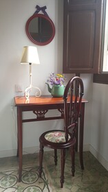 Los Canaritos Guest House