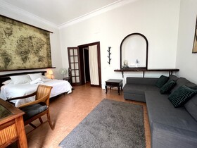 Santa Ana Suite & Rooms