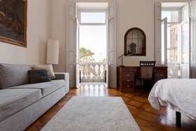 Santa Ana Suite & Rooms