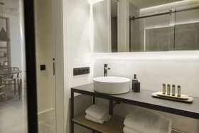 TocToc Suites Olof Palme