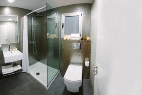 Valentina Beach Apartments & Suites