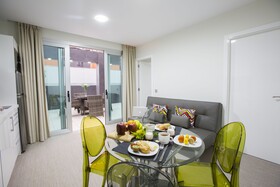 Valentina Beach Apartments & Suites