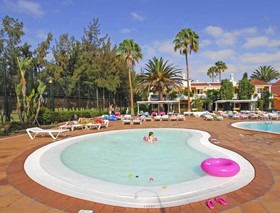 Bungalows Cordial Green Golf