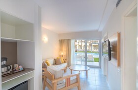 Hotel Livvo Koala Garden