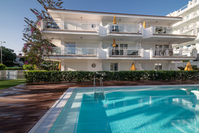 Apartamentos Montemayor