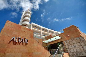Altair Apartments