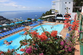 Colina Mar Apartments