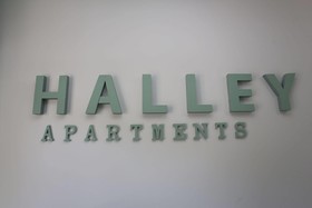 Halley Apartments