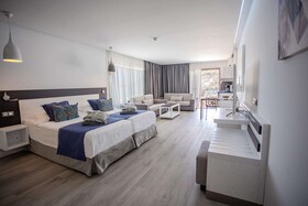 Servatur Casablanca Suites & Spa