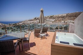 Servatur Casablanca Suites & Spa