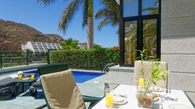 Sunshine Beach Villas