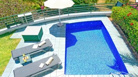 Sunshine Beach Villas