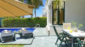 Sunshine Beach Villas