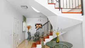 Sunshine Beach Villas