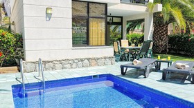 Sunshine Beach Villas