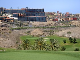Par 4 Villas
