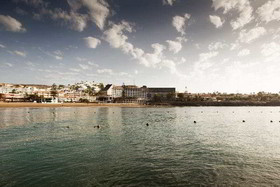 Don Gregory by Dunas