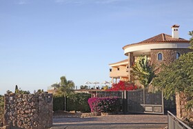 Casa León Royal Retreat