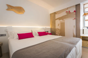 One Ibiza Suites