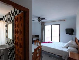 Apartamentos Es Grop