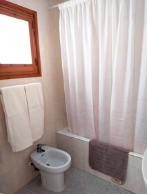 Es Puet Blanc By Flats Friends