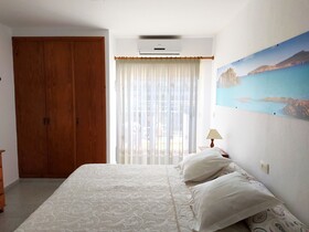 Es Puet Blanc By Flats Friends