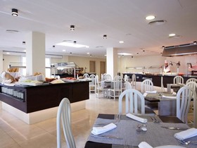 Grupotel Ibiza Beach Resort