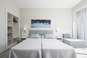 azuLine Hotel Llevant