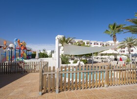 Coral Star Apartments