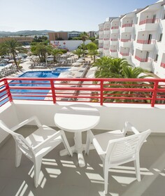 Coral Star Apartments