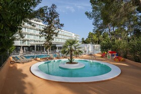 Els Pins Resort & Spa
